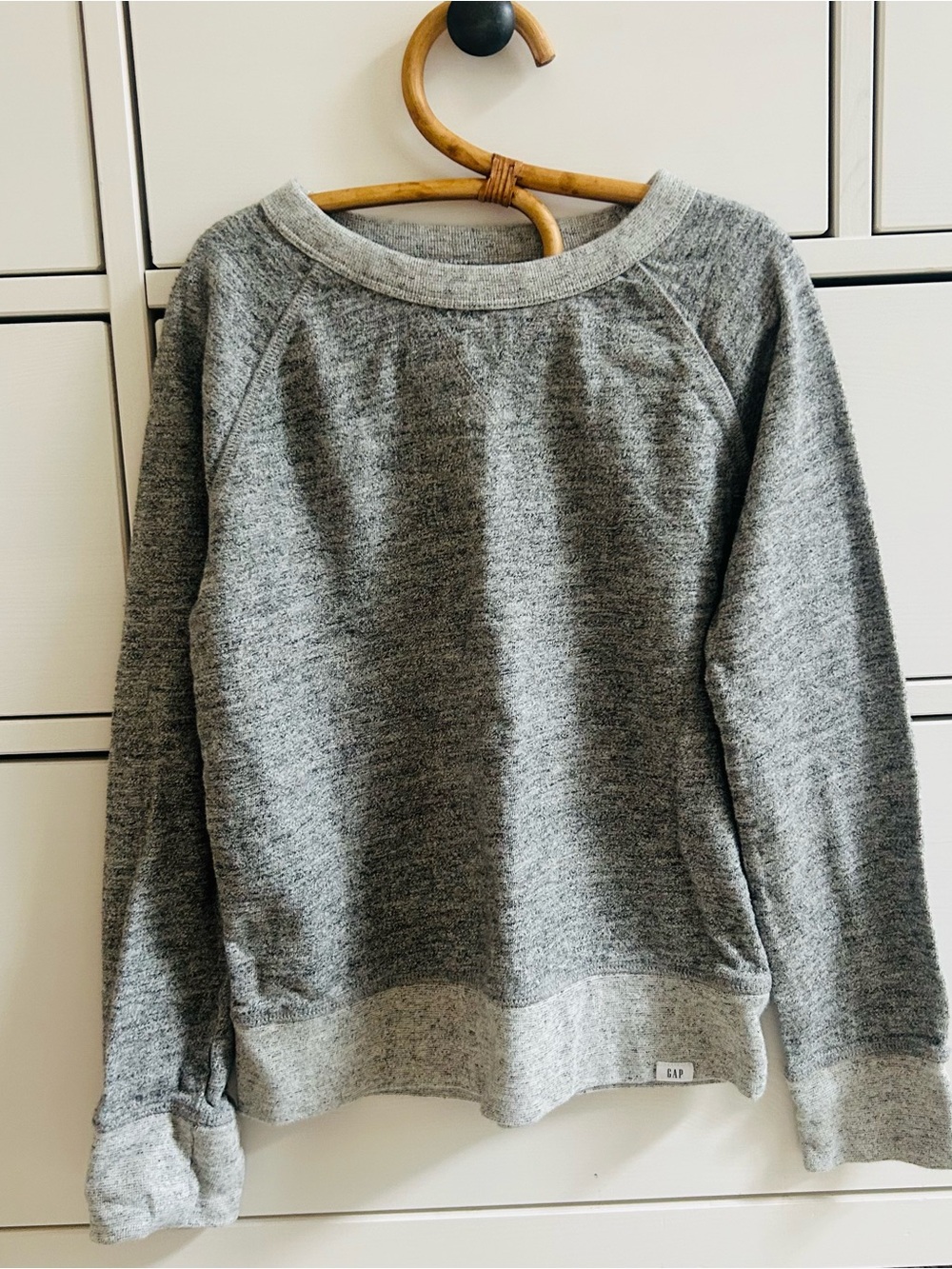 GAP Women's Gray Heather Scoop-Neck Crew Sweater